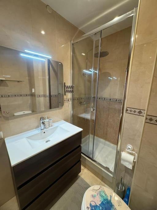 Piso Cerca Al Centro De Madrid San Luciano Apartment Bagian luar foto